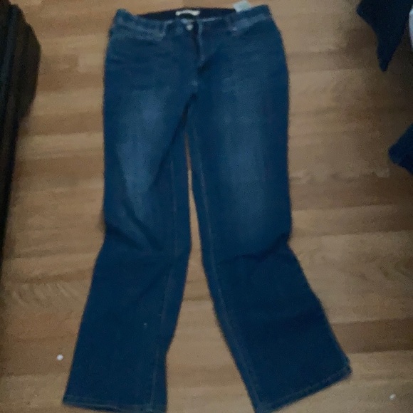 3 pair of levi’s - Picture 2 of 10